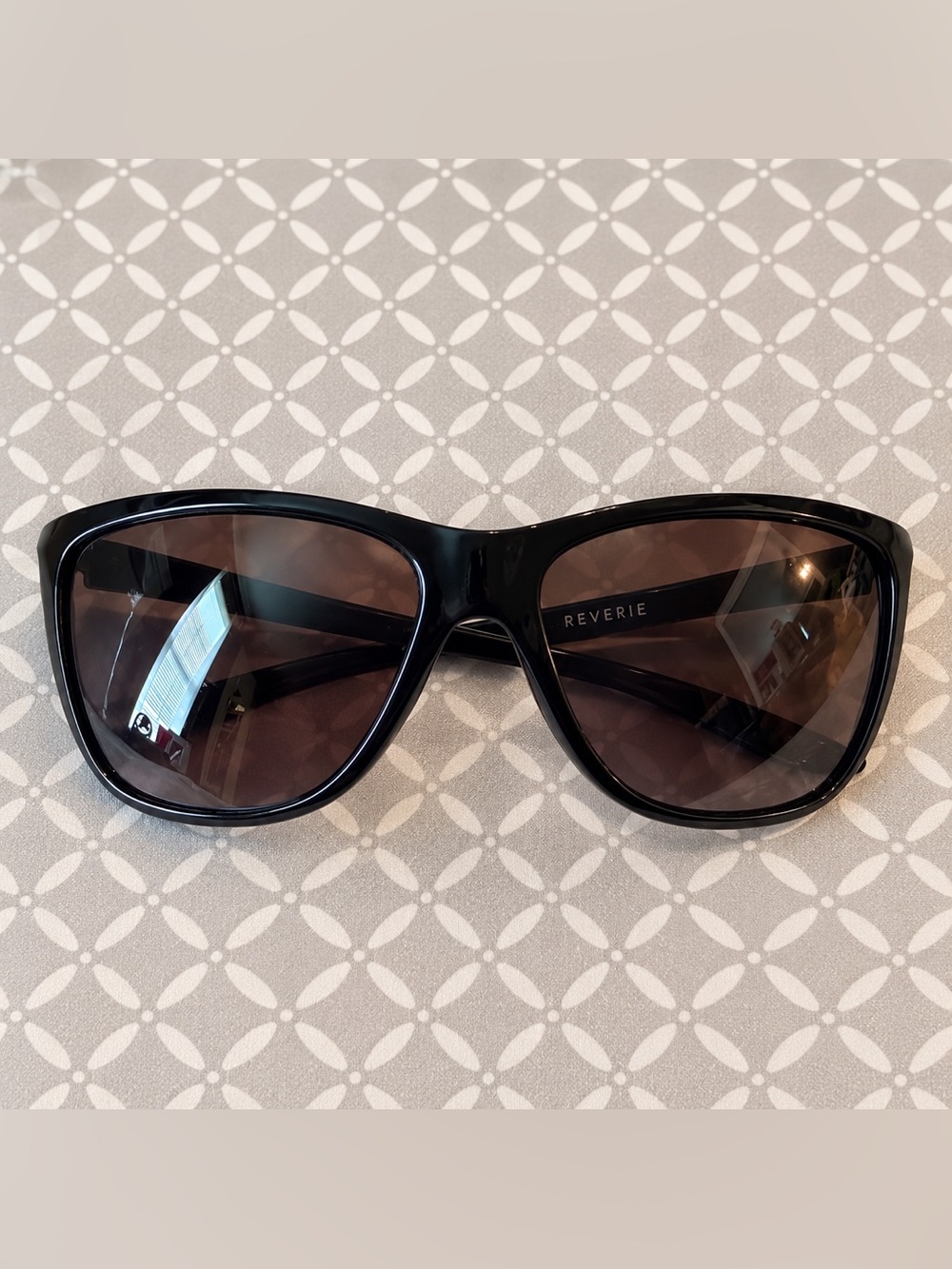 Women’s Oakley Reverie polarized sunglasses